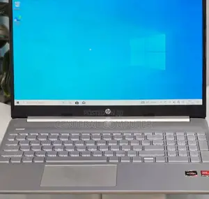 New Laptop HP Stream Notebook 8GB AMD Ryzen 3 SSD 256GB
