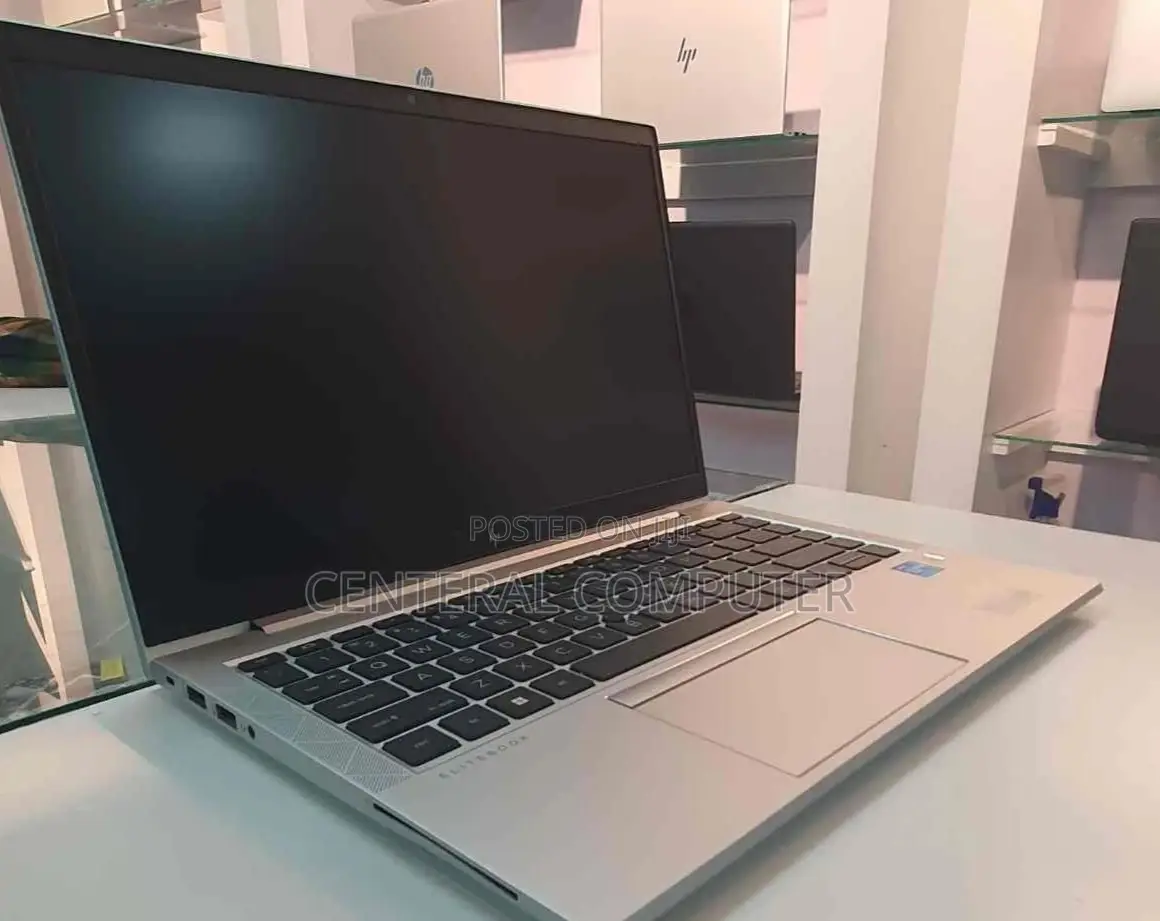 New Laptop HP EliteBook 830 G7 8GB Intel Core i5 SSD 512GB