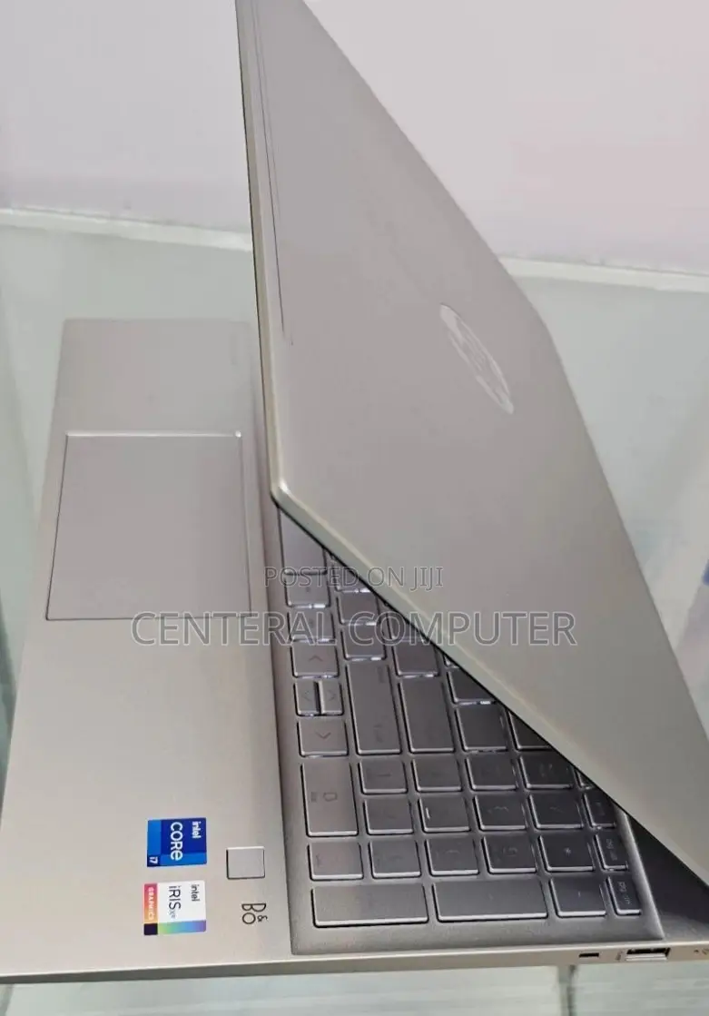 New Laptop HP Pavilion 15 8GB Intel Core I7 SSD 512GB