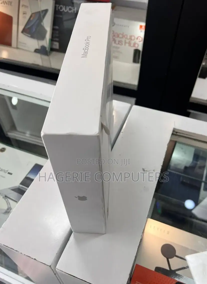 New Apple MacBook Pro 2023 M2 Max 14-Inch 16GB Apple M2 SSD 512GB