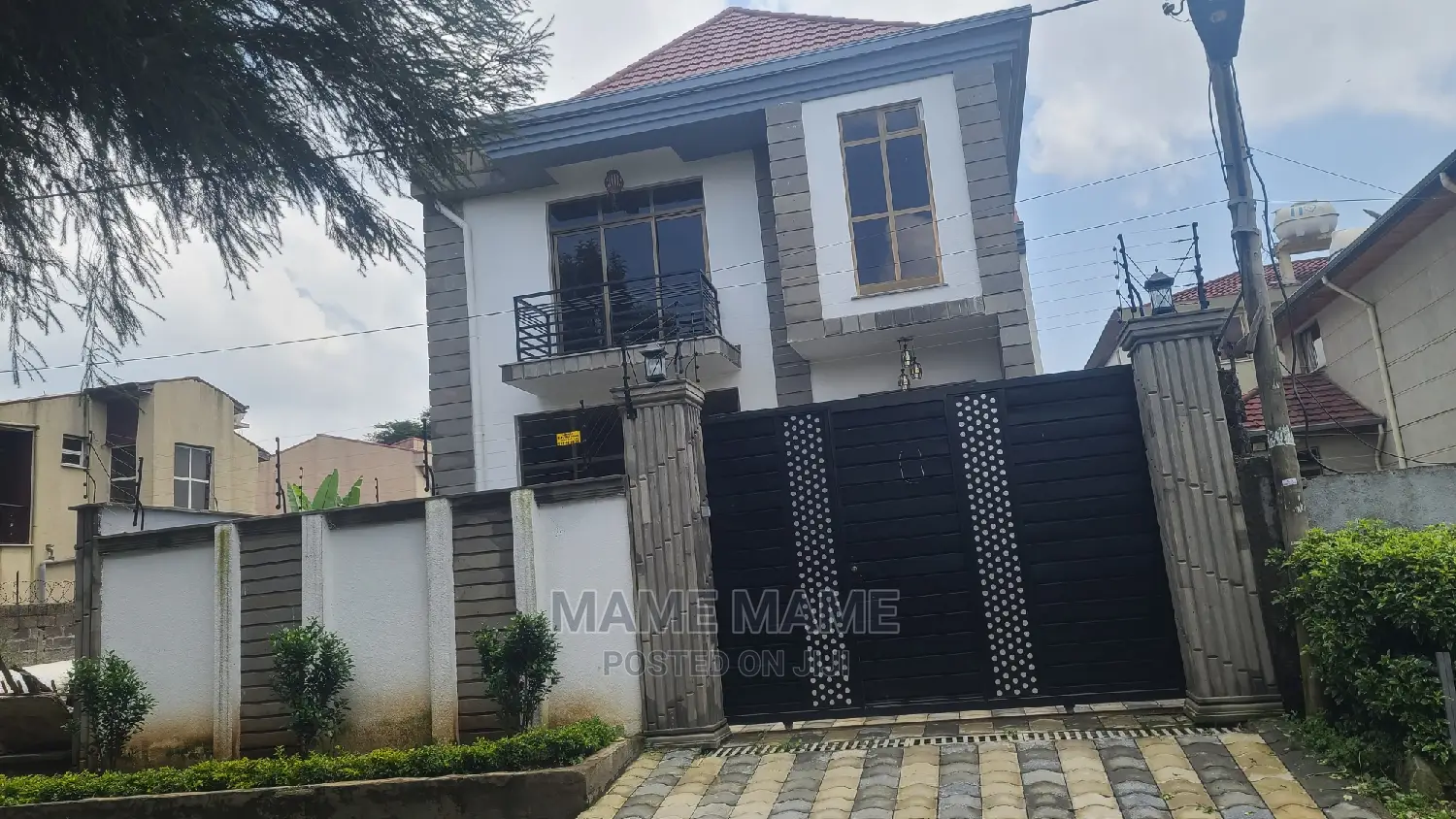 7bdrm House in Addis Abeba, Bole for sale