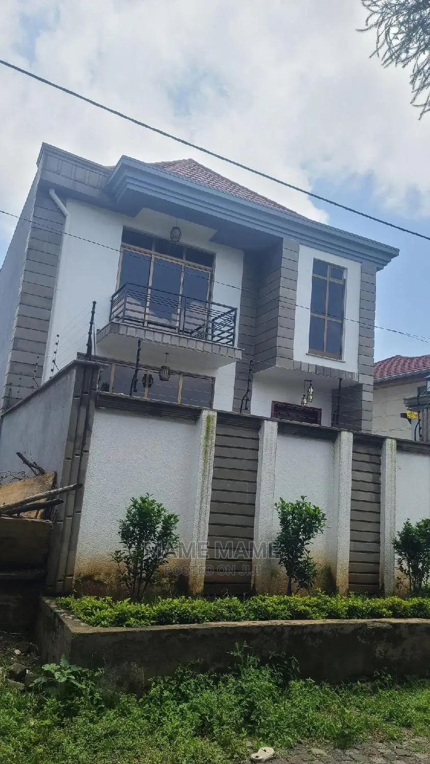 7bdrm House in Addis Abeba, Bole for sale