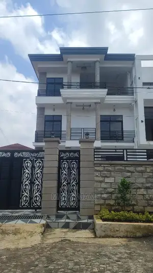 7bdrm House in Addis Abeba, Bole for sale
