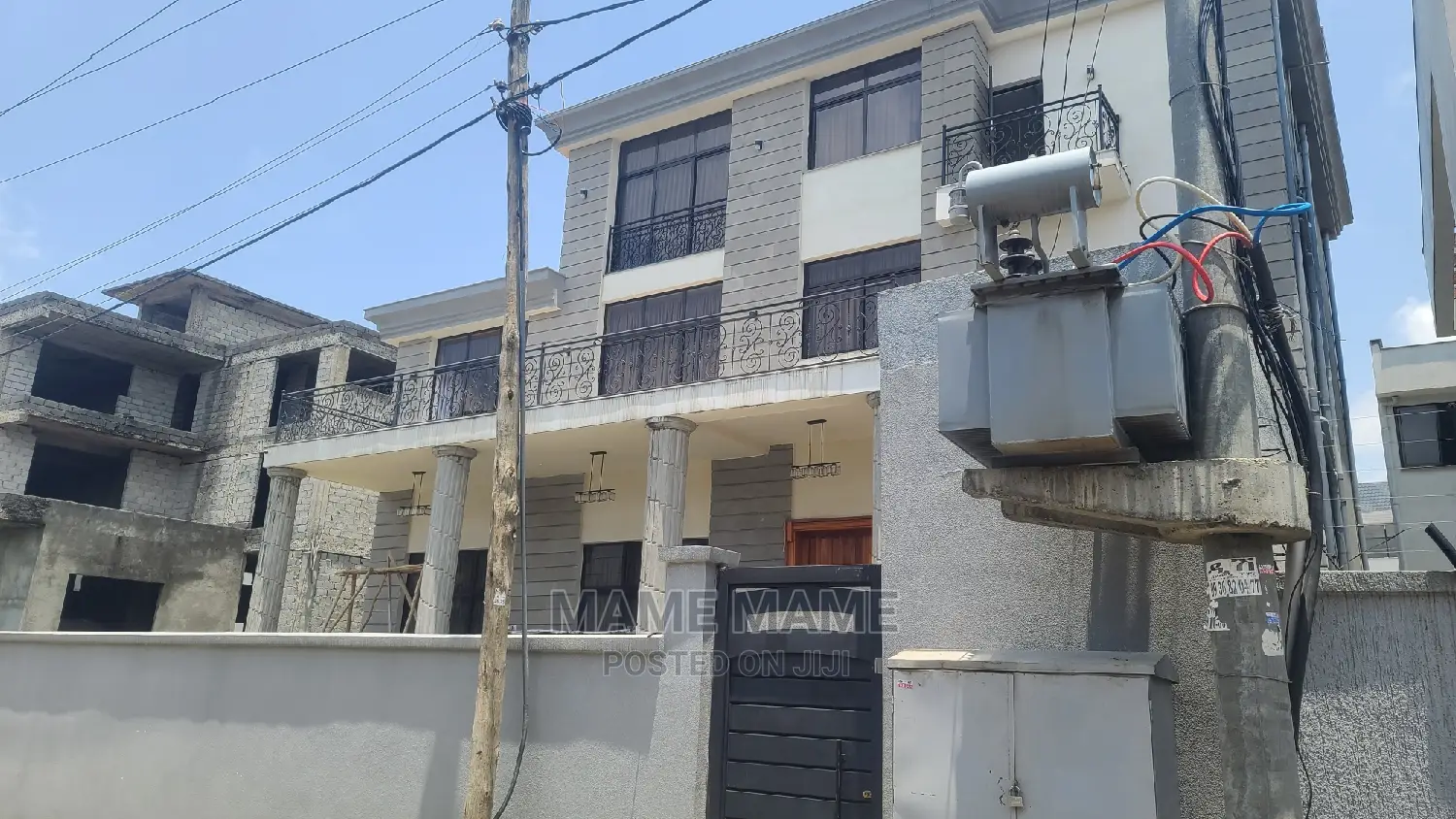 10bdrm House in Addis Abeba, Bole for sale
