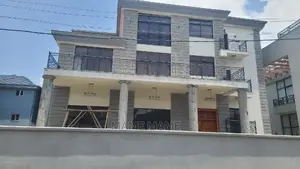 10bdrm House in Addis Abeba, Bole for sale