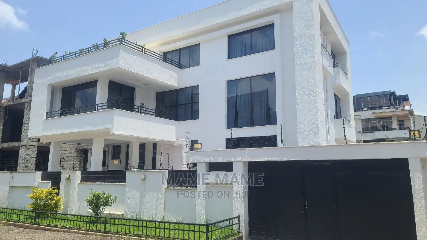 10bdrm House in Addis Abeba, Bole for sale