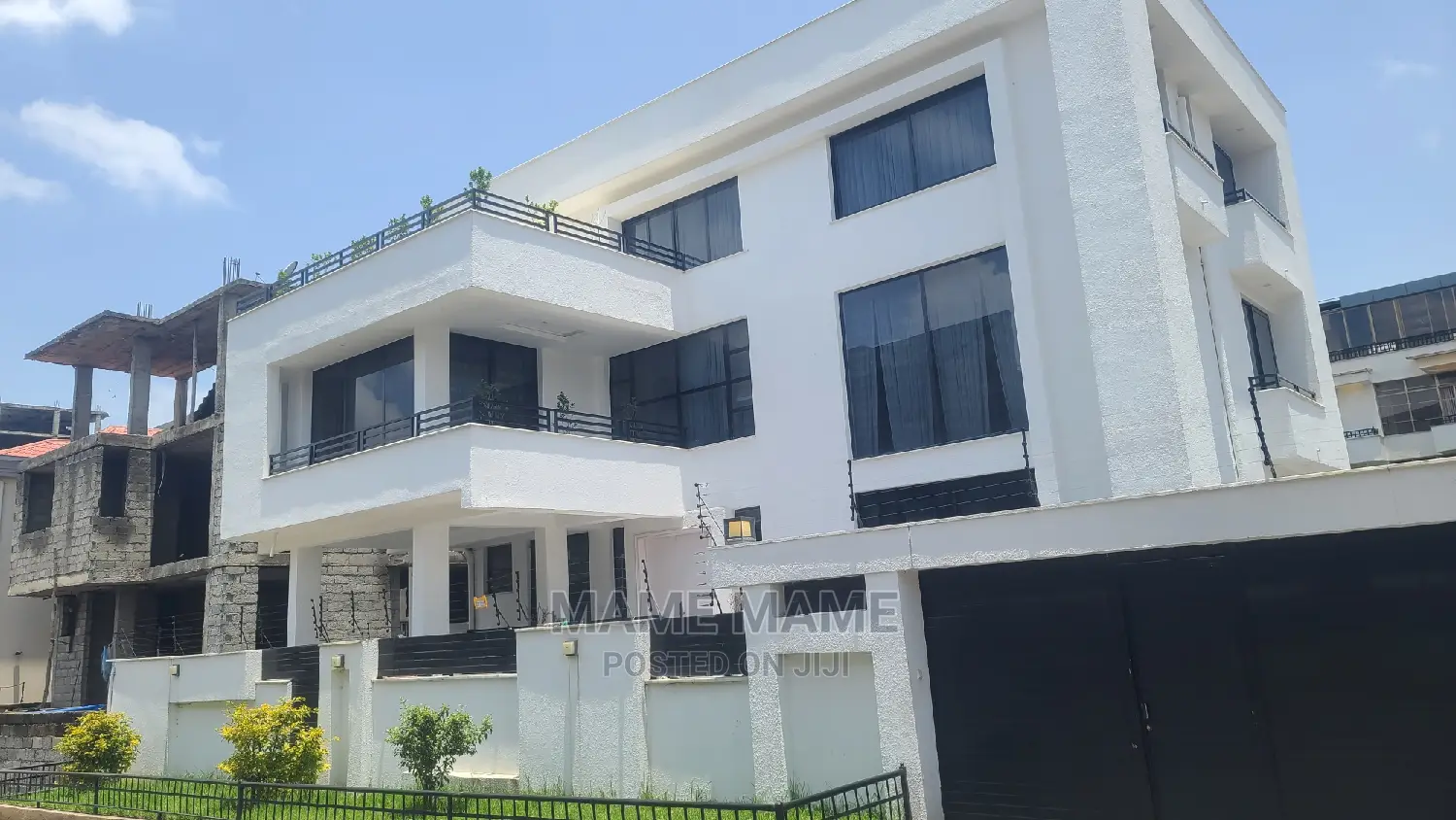 10bdrm House in Addis Abeba, Bole for sale