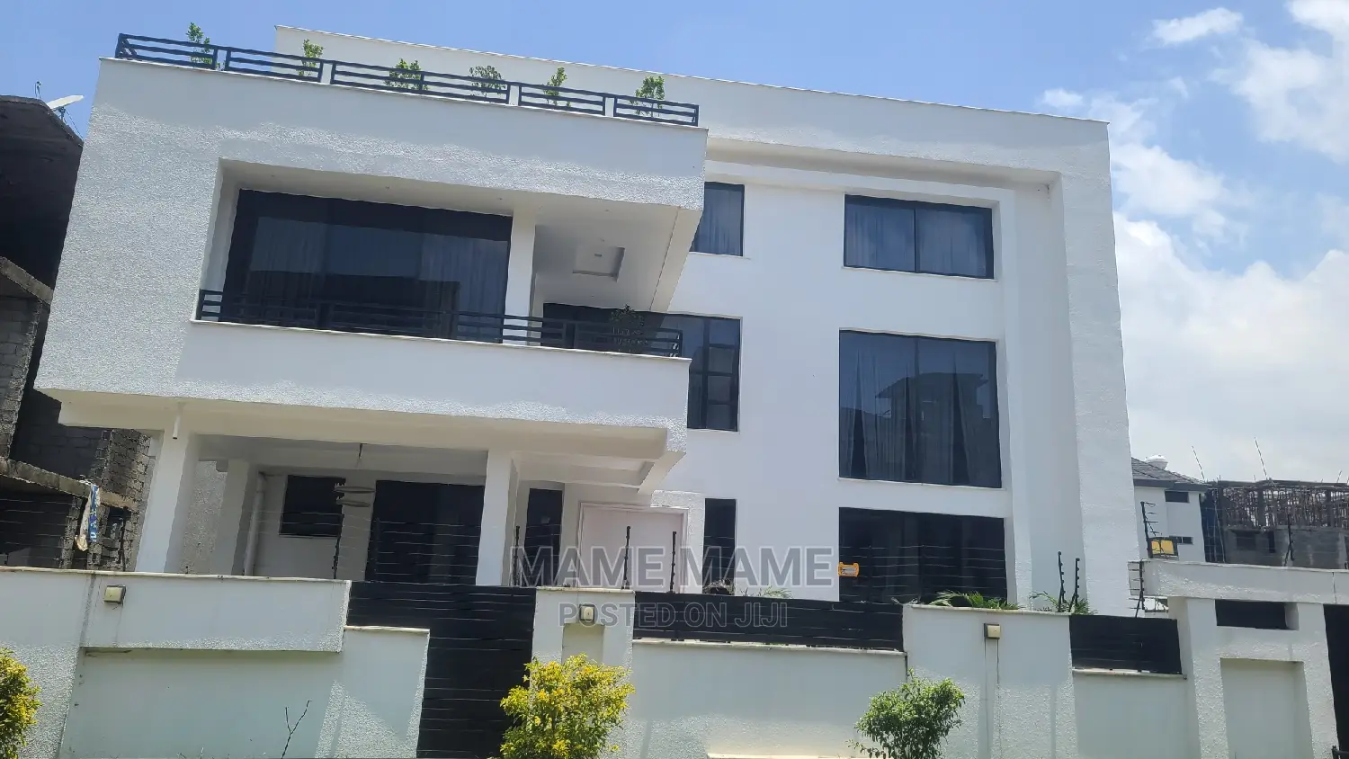 10bdrm House in Addis Abeba, Bole for sale