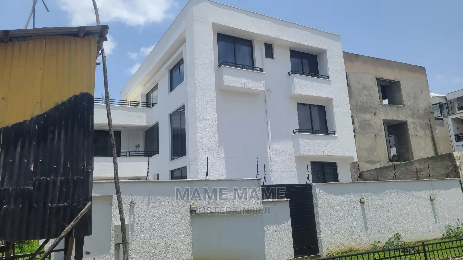 10bdrm House in Addis Abeba, Bole for sale