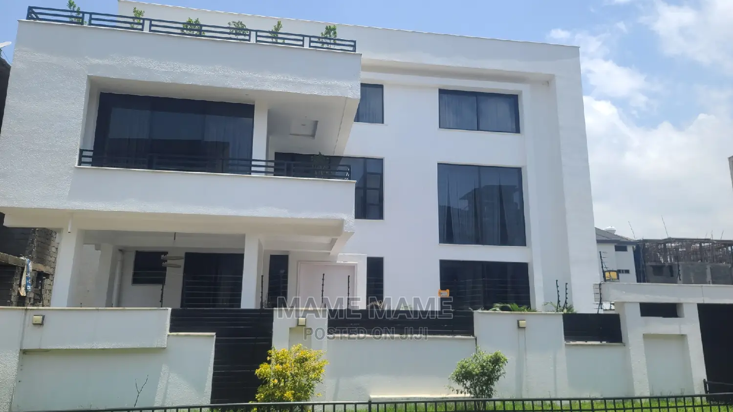 10bdrm House in Addis Abeba, Bole for sale