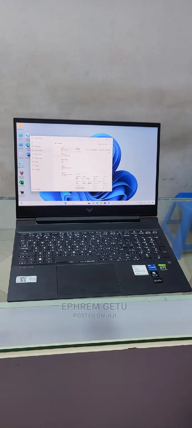 New Laptop HP Victus 16 16GB Intel Core i7 SSD 512GB