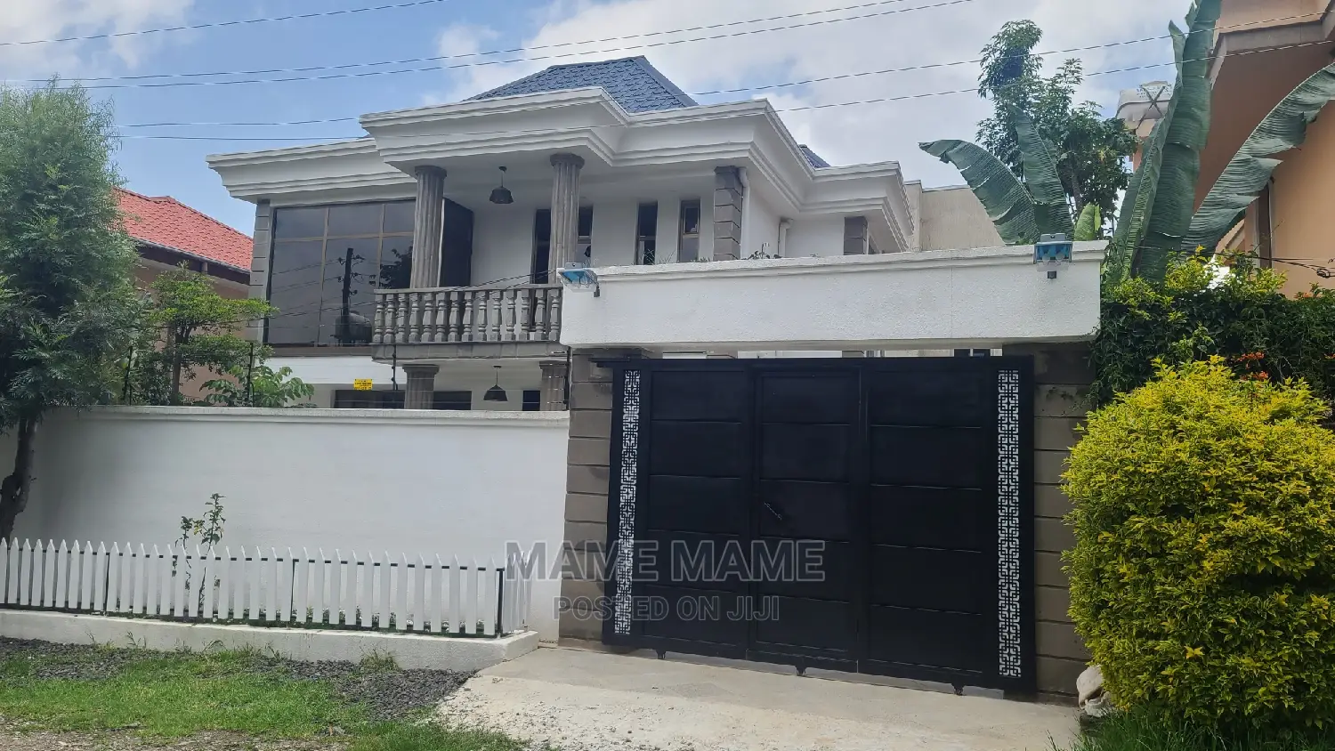 5bdrm House in Addis Abeba, Bole for sale