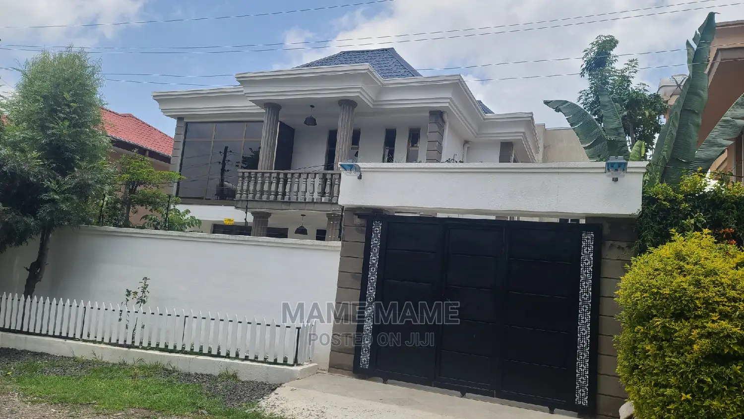 5bdrm House in Addis Abeba, Bole for sale