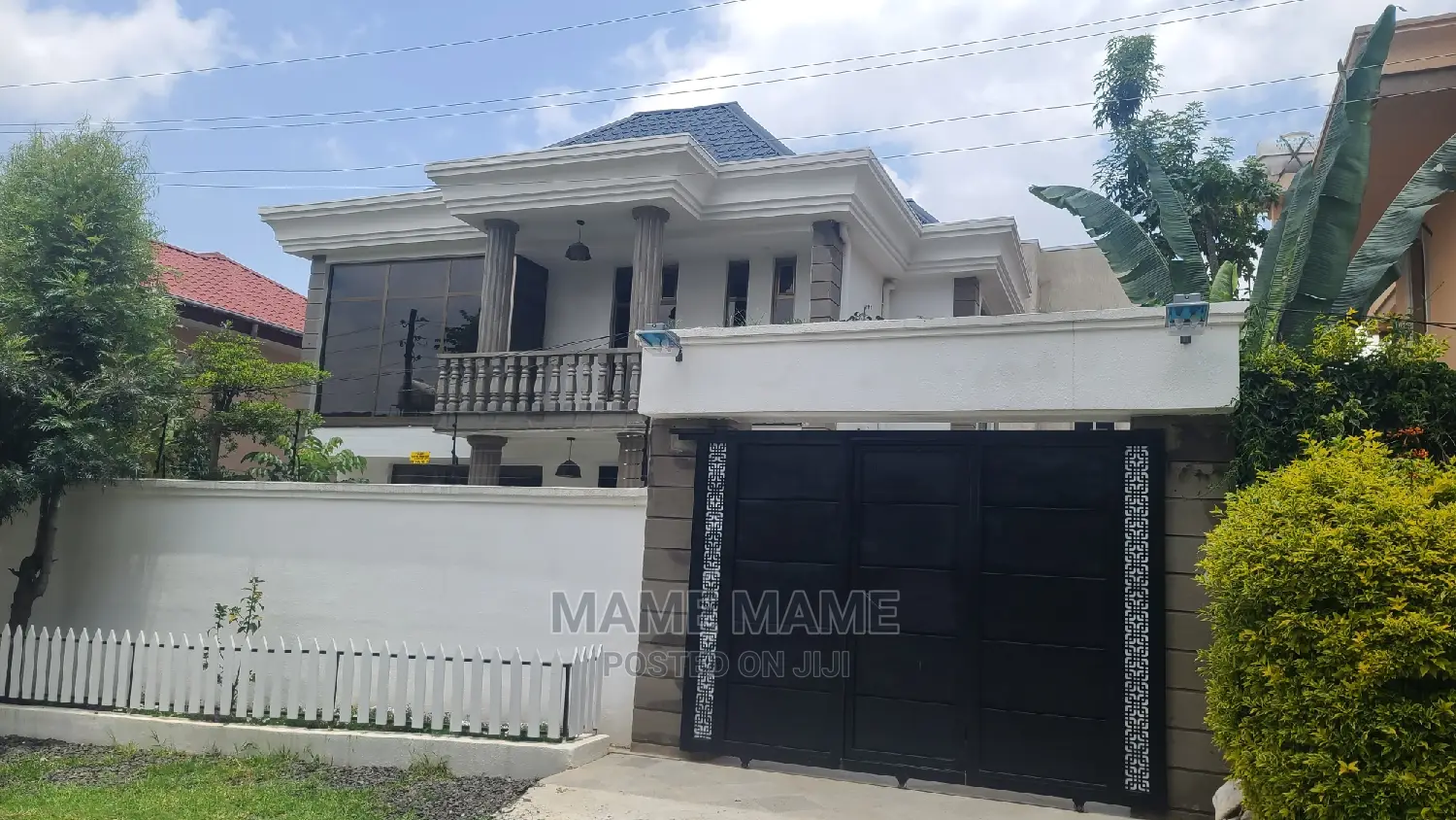 5bdrm House in Addis Abeba, Bole for sale