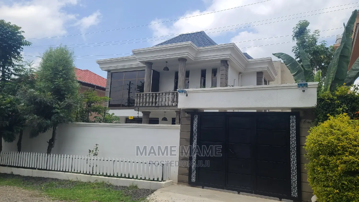 5bdrm House in Addis Abeba, Bole for sale