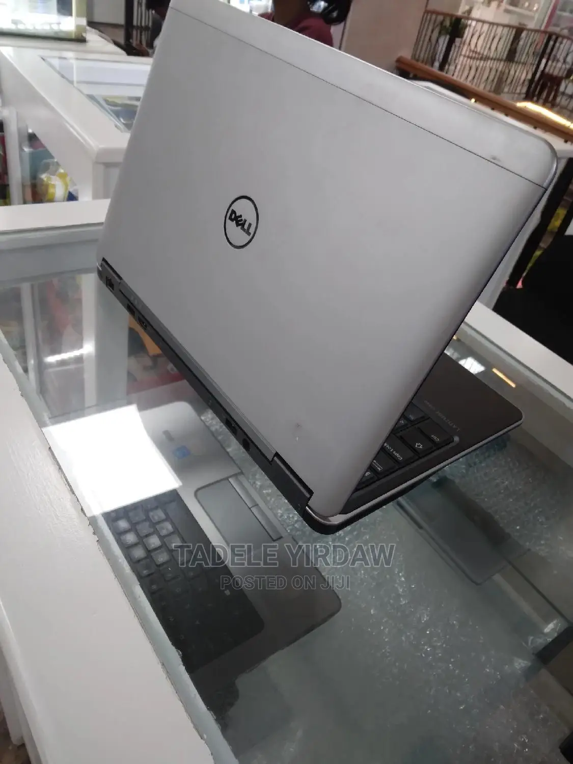 Laptop Dell Latitude 5310 8GB Intel Core I5 SSD 256GB