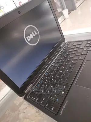 Laptop Dell Latitude 5310 8GB Intel Core I5 SSD 256GB