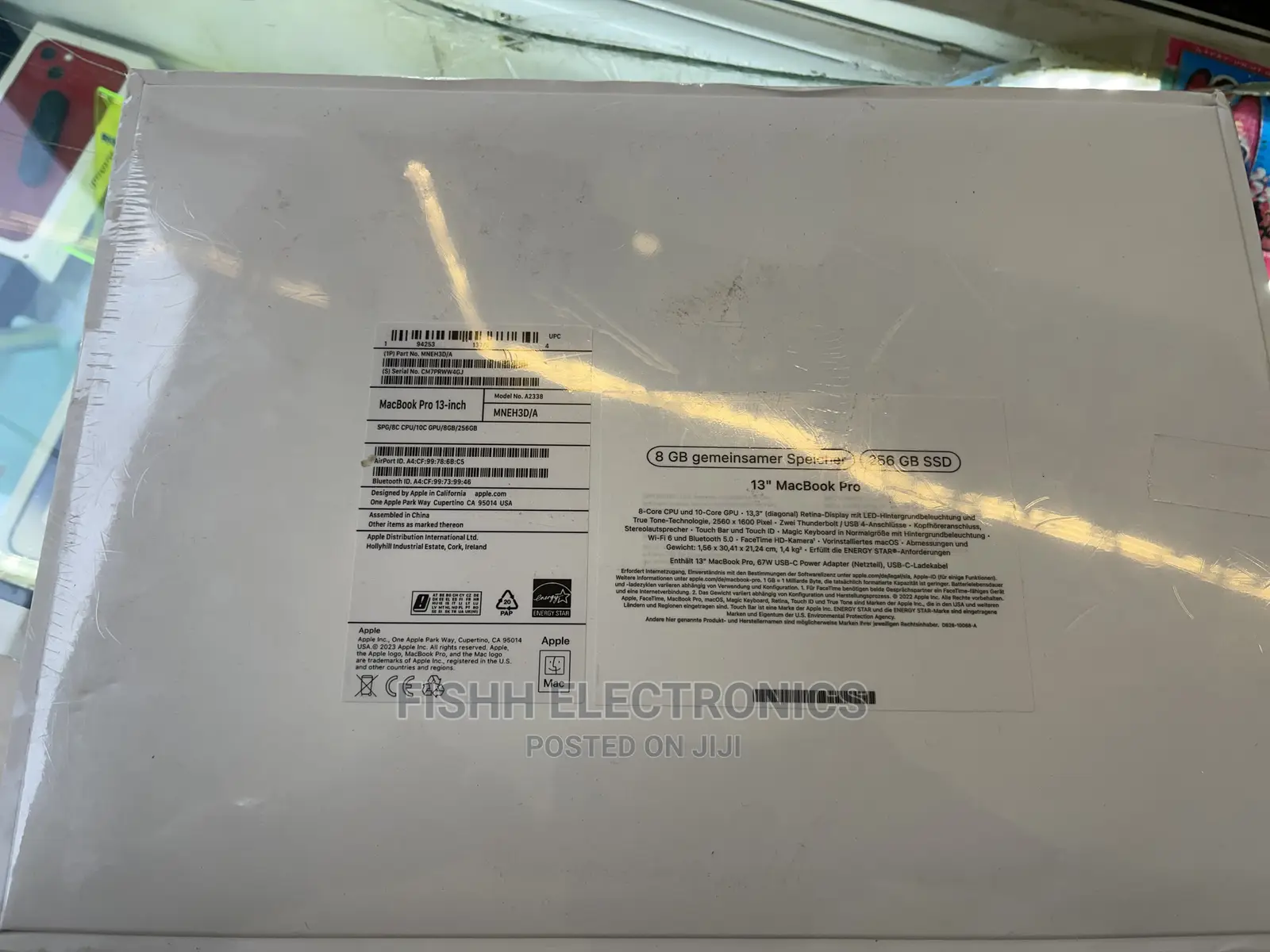 New Laptop Apple MacBook Pro 2022 M2 8GB Apple M2 SSD 256GB