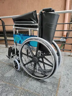 Lightweight Folding Medical Wheelchair