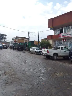 ቄራ 500 ካሬ ሽያጭ ቢዝነስ ቦታ