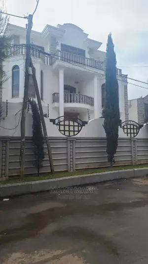 9bdrm House in Addis Abeba, Lideta for sale