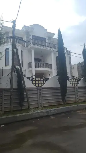 9bdrm House in Addis Abeba, Lideta for sale