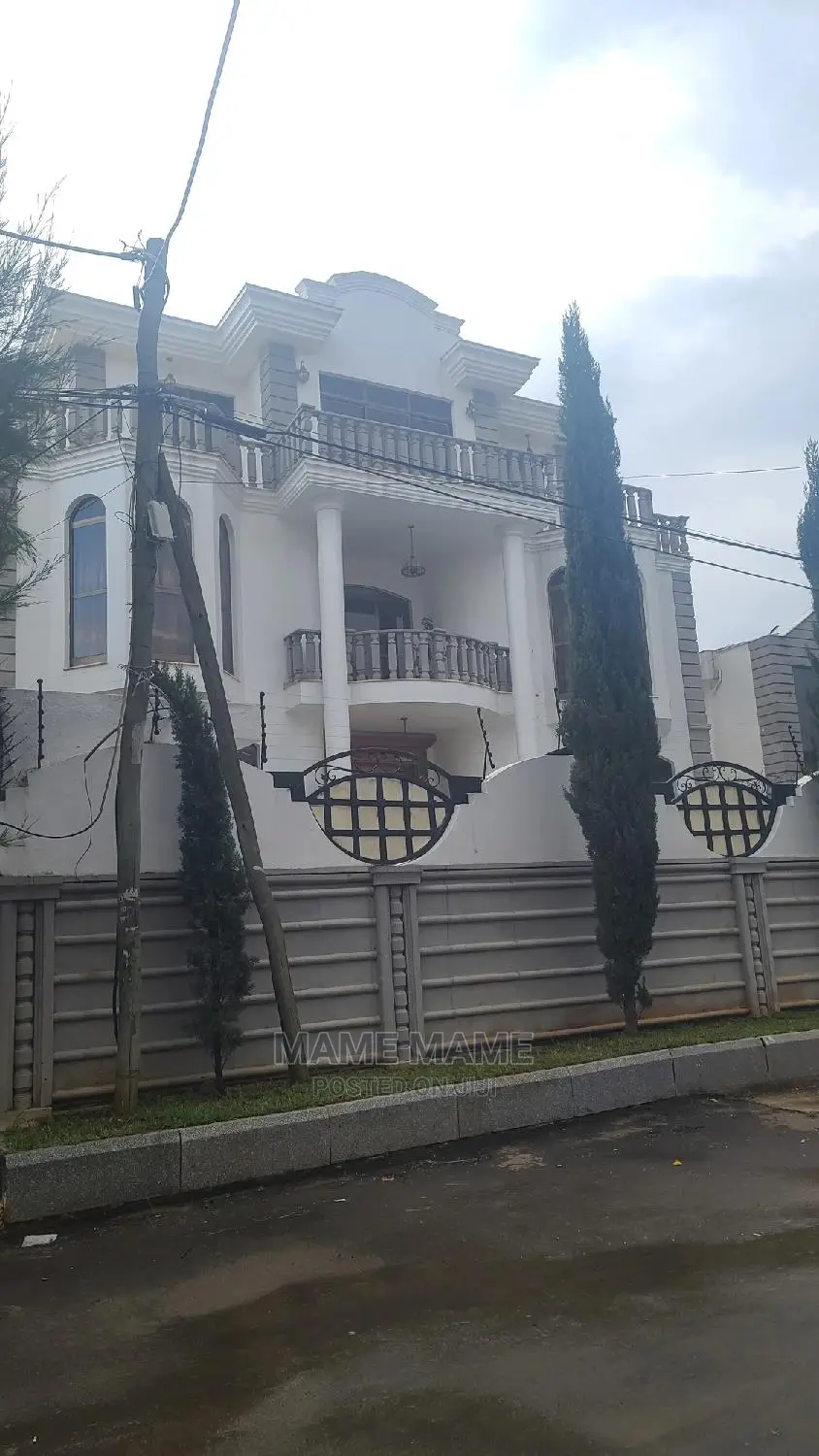 9bdrm House in Addis Abeba, Lideta for sale