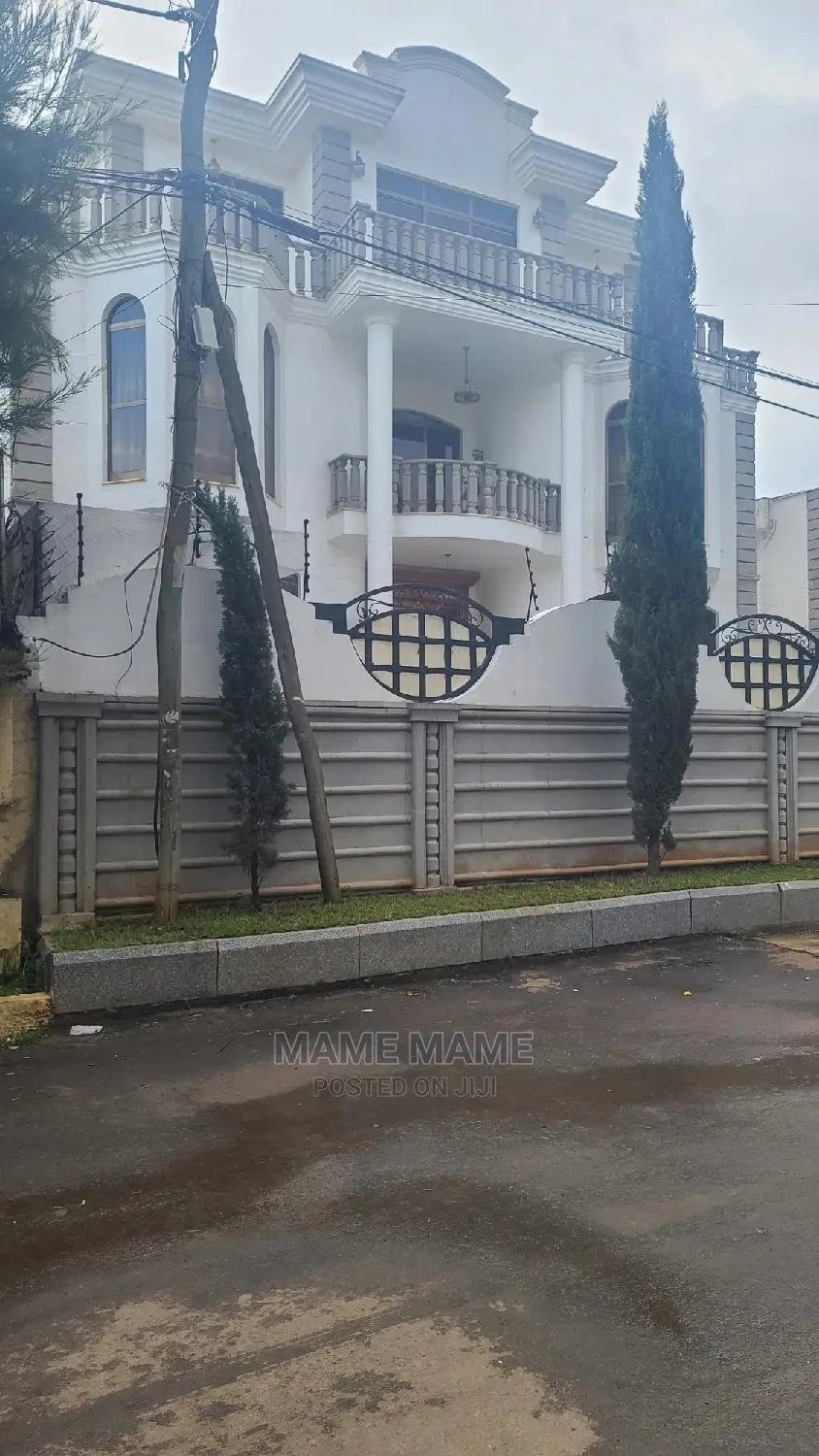9bdrm House in Addis Abeba, Lideta for sale