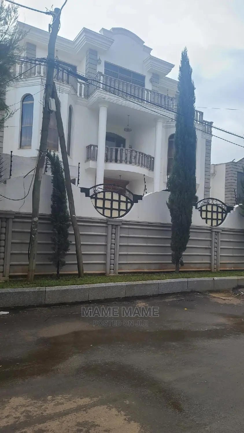 9bdrm House in Addis Abeba, Lideta for sale