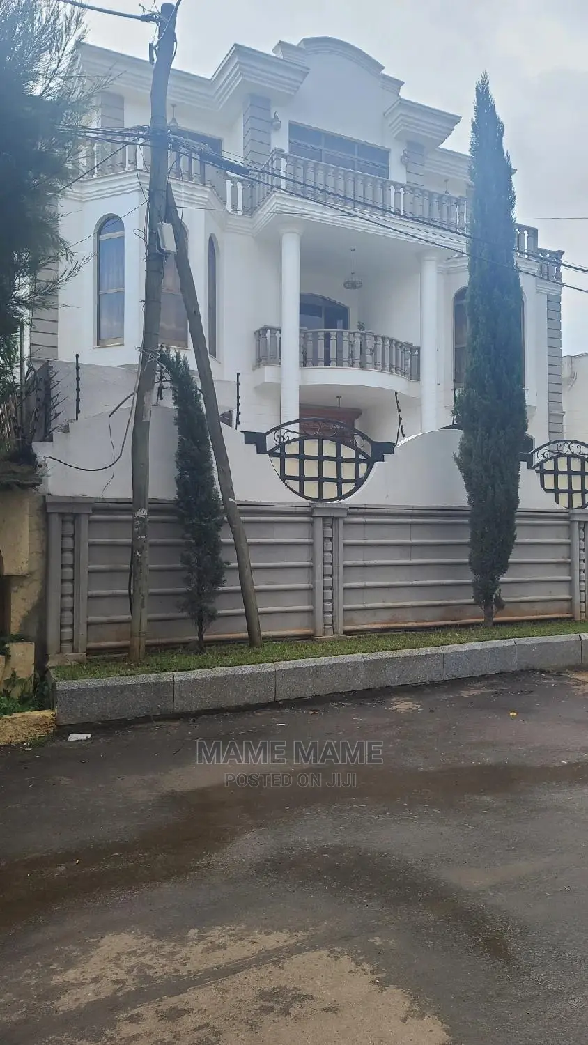 9bdrm House in Addis Abeba, Lideta for sale