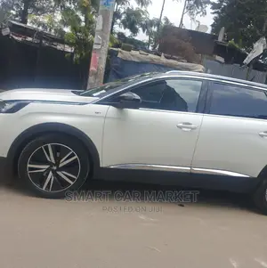 Peugeot 5008 2021 Black