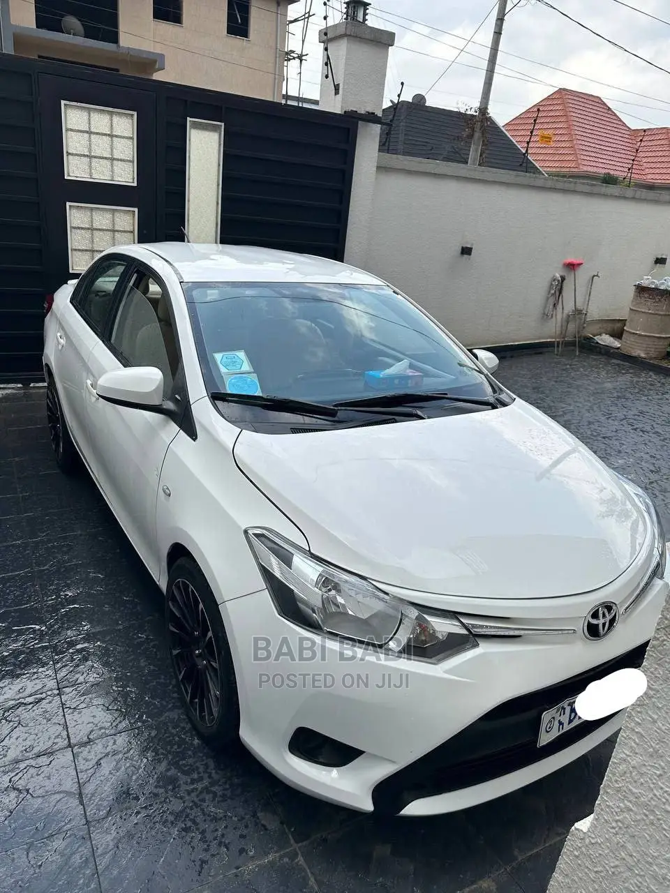 Toyota Yaris 2015 White