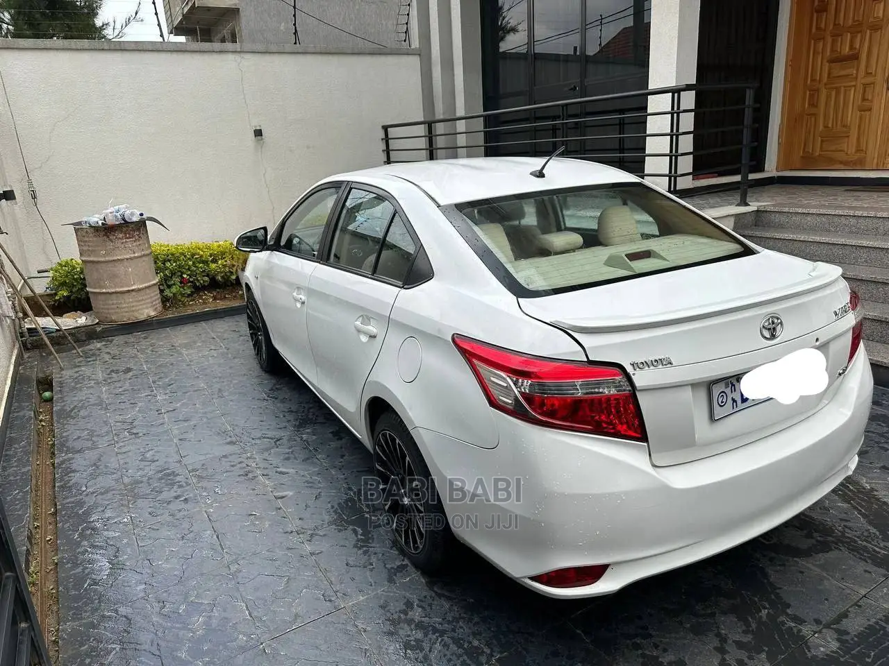 Toyota Yaris 2015 White