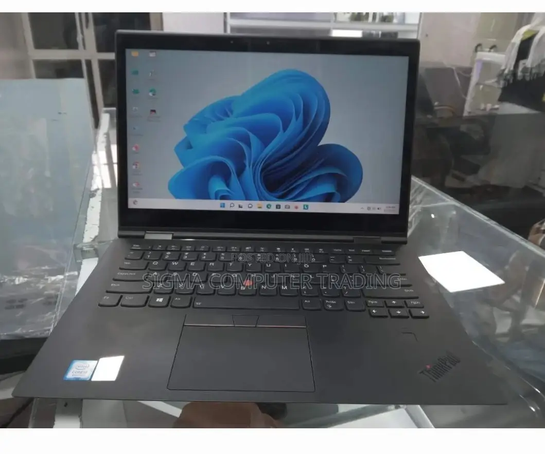 New Laptop Lenovo ThinkPad Yoga 16GB Intel Core I7 SSD 512GB