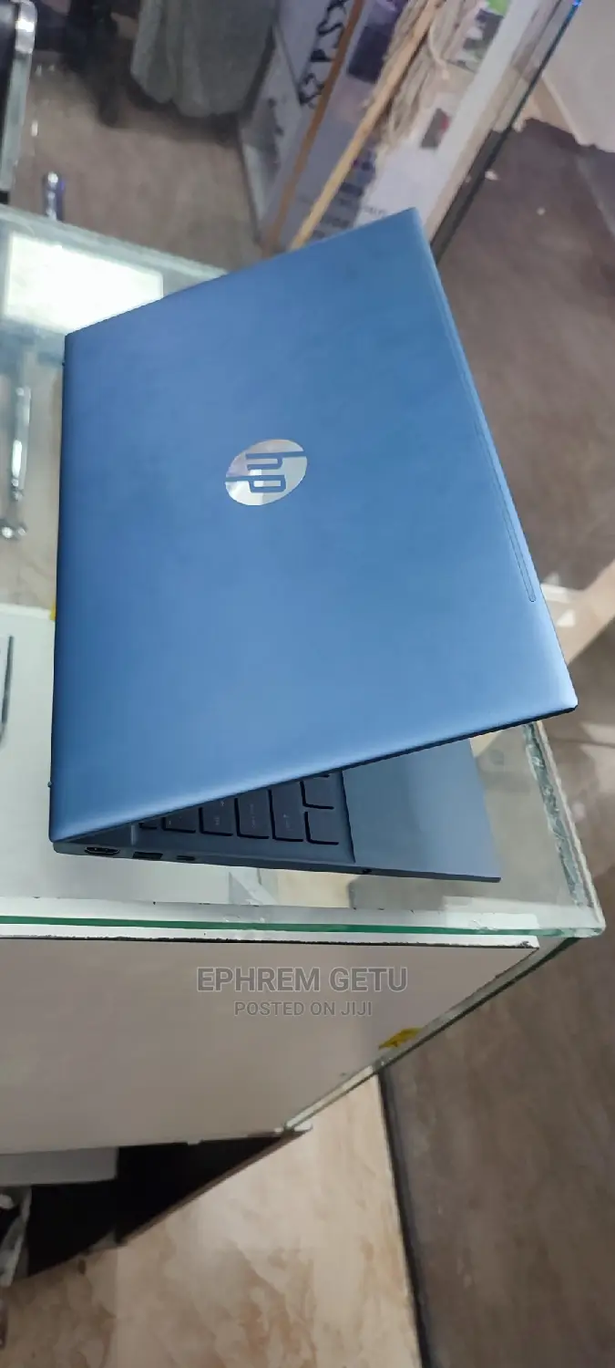 New Laptop HP Pavilion 15 8GB Intel Core I5 SSD 512GB