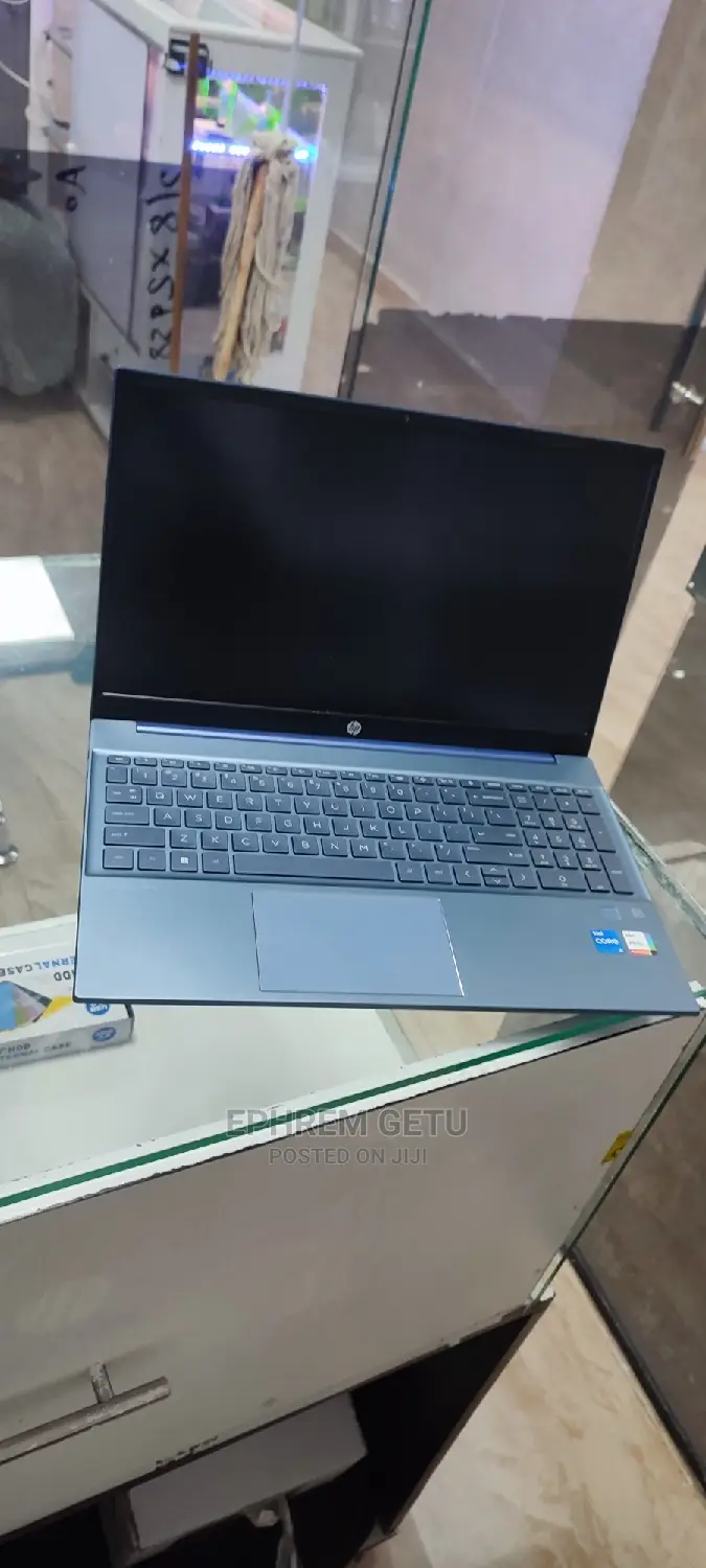 New Laptop HP Pavilion 15 8GB Intel Core I5 SSD 512GB