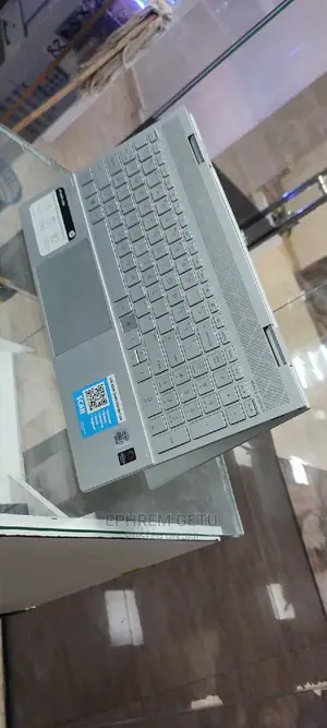 New Laptop HP Envy X360 8GB Intel Core I7 SSD 512GB