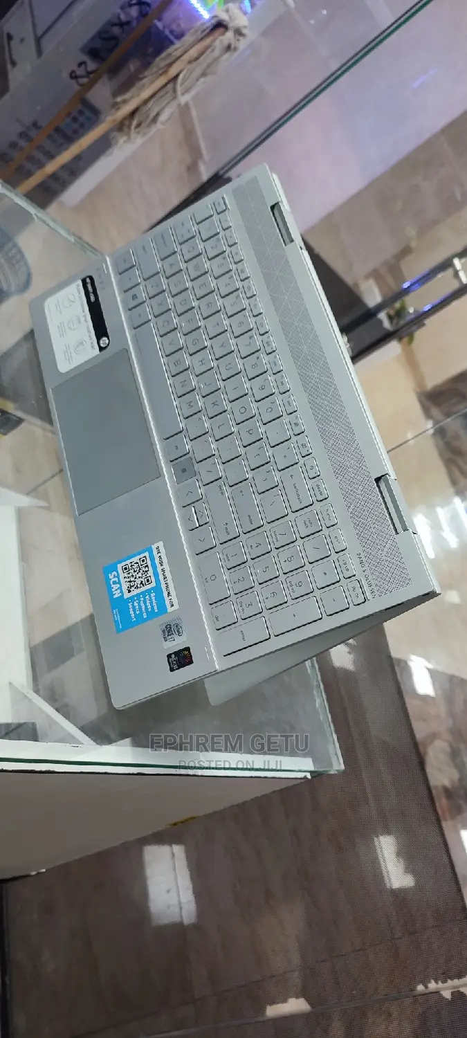 New Laptop HP Envy X360 8GB Intel Core I7 SSD 512GB