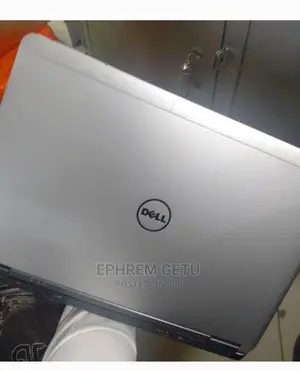 New Laptop Dell Latitude 5420 4GB Intel Core I7 HDD 500GB