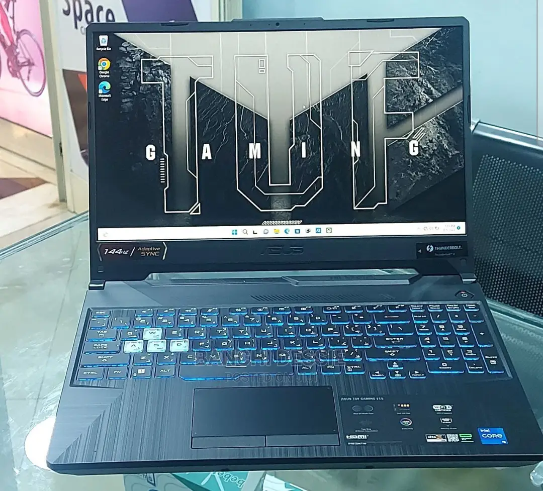 New Laptop Asus 8GB SSD 512GB