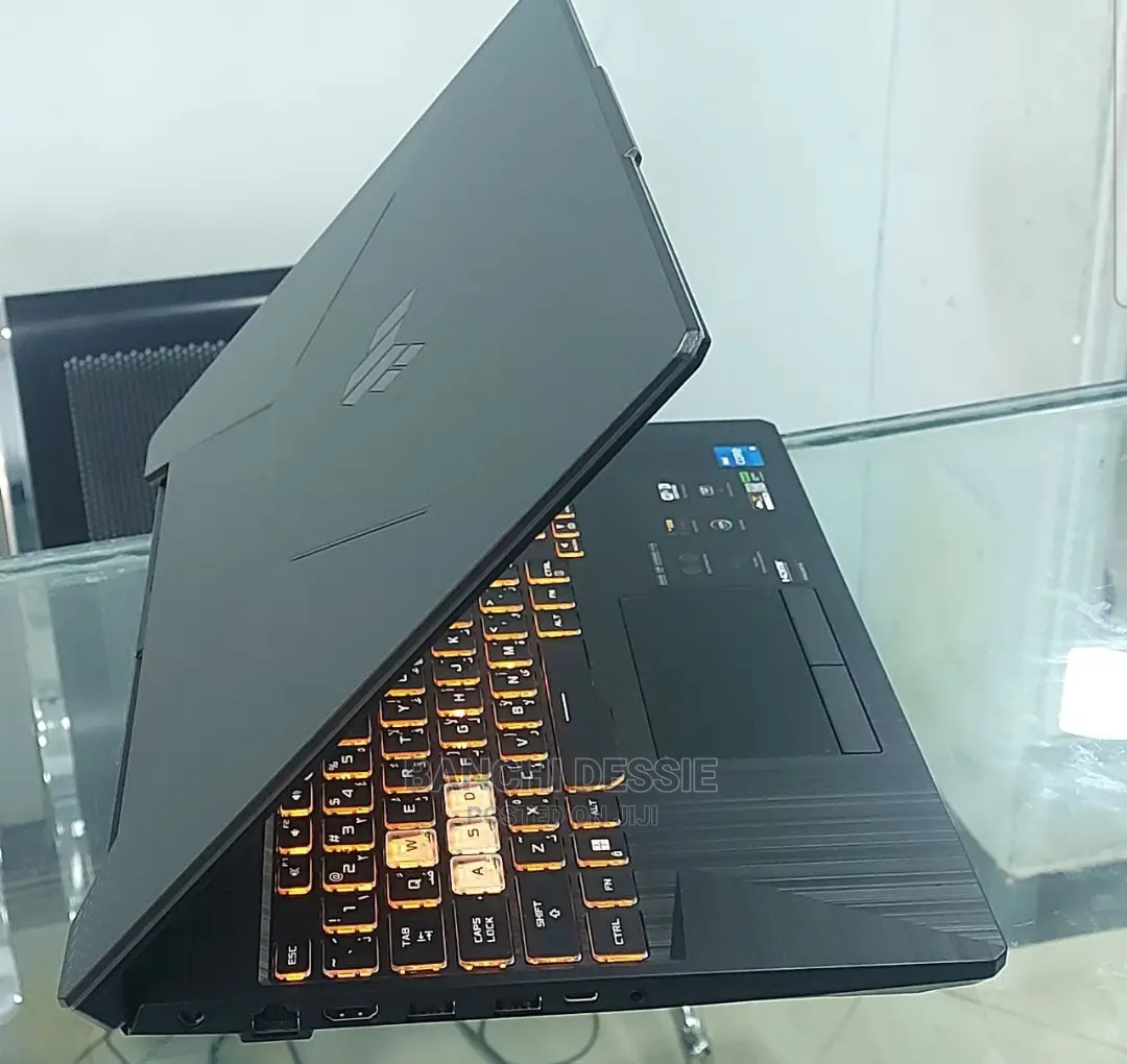 New Laptop Asus 8GB SSD 512GB