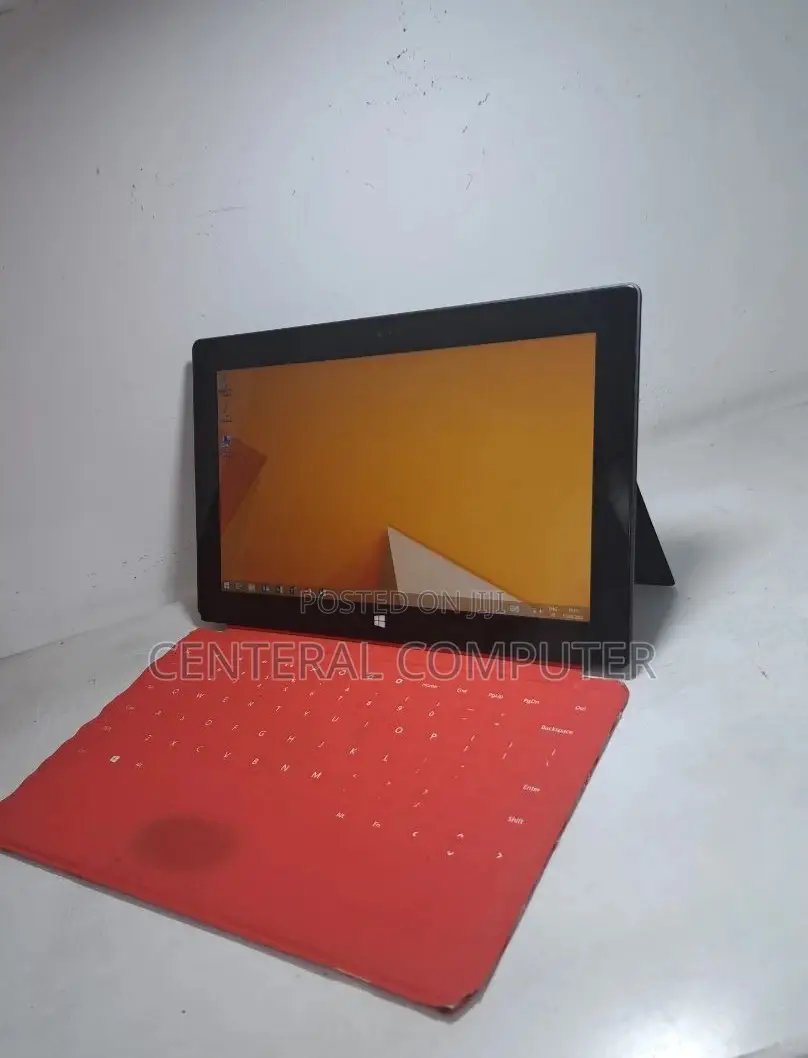 Laptop Microsoft Surface 2GB Intel Pentium SSD 32GB