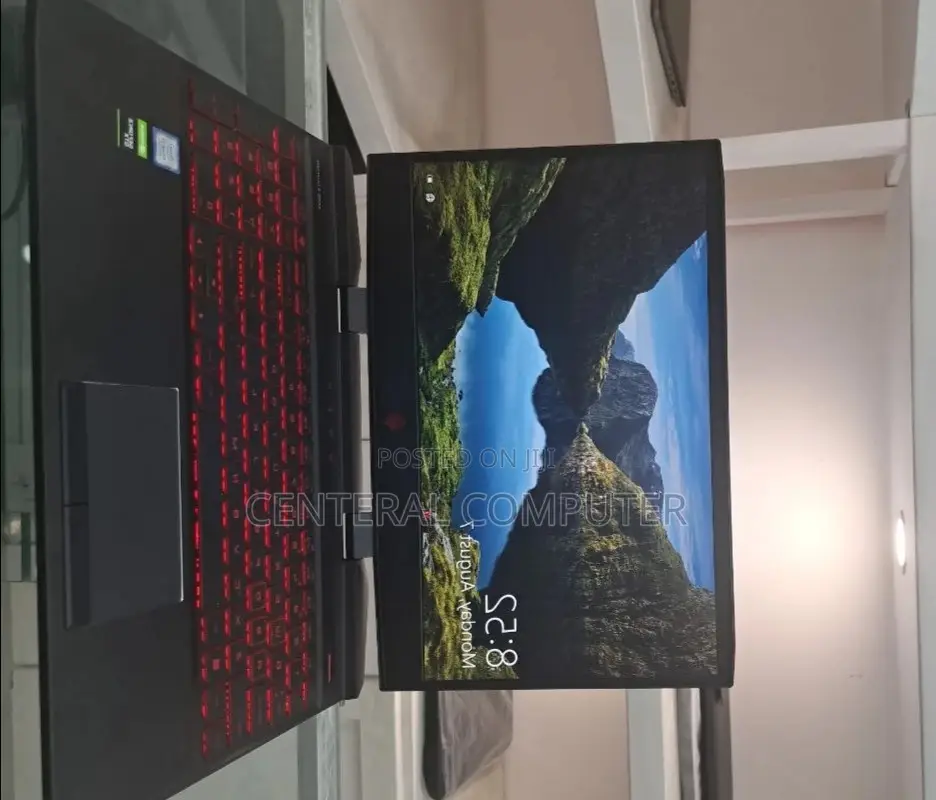 New Laptop HP Omen 17-An188nr 16GB Intel Core I7 SSD 512GB