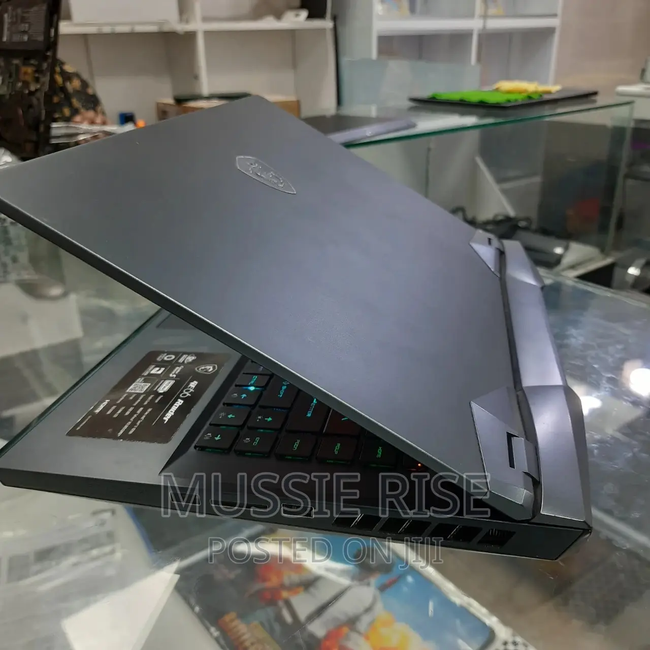 Laptop MSI GE66 Raider 16GB Intel Core I7 SSD 1T