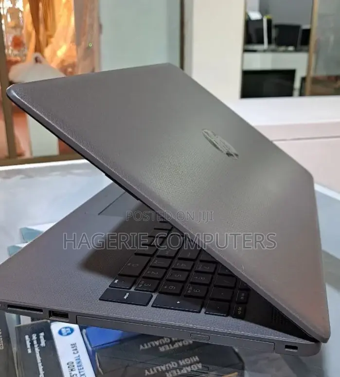 New Laptop HP Stream Notebook 8GB Intel Core 2 Quad HDD 500GB