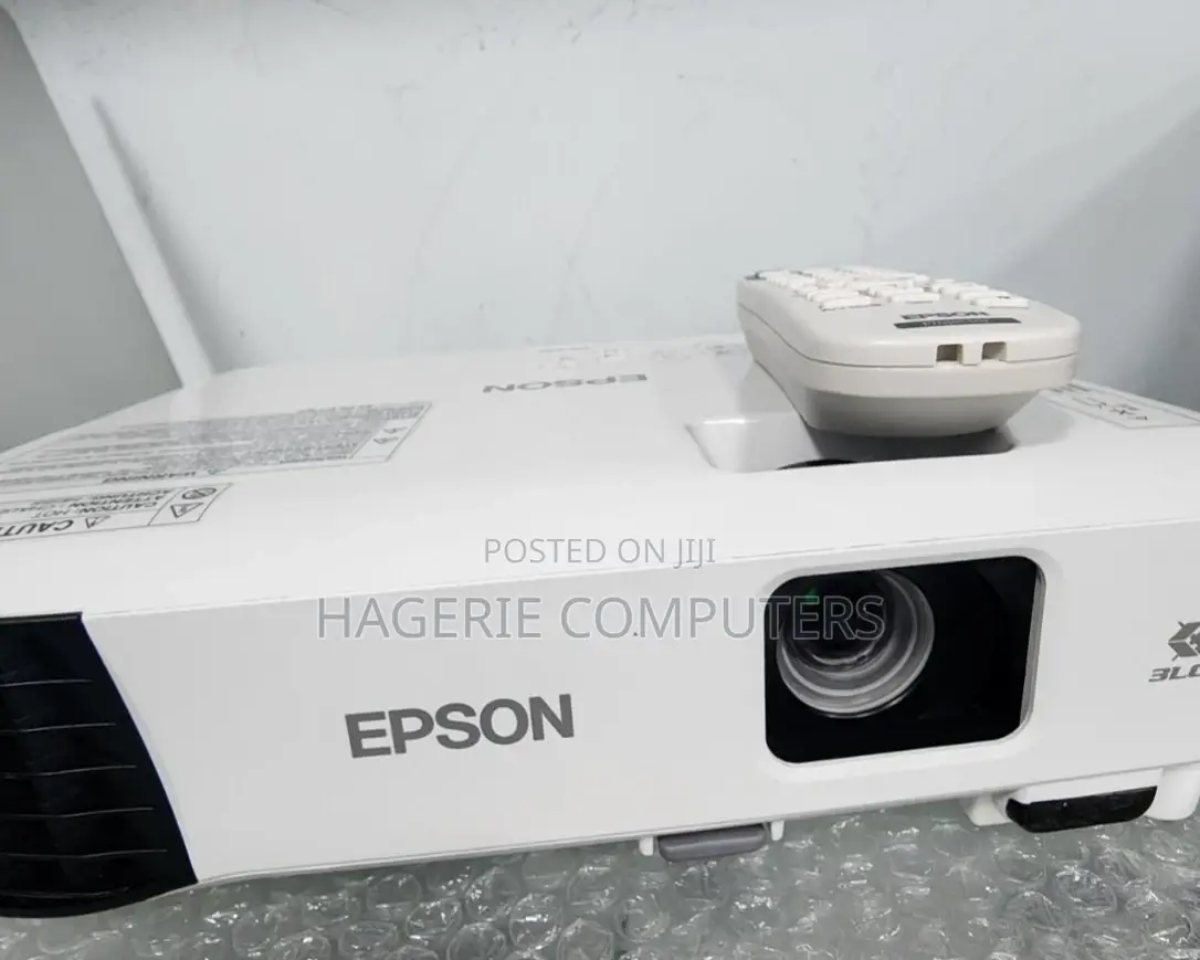 Brand New EPSON Projector Model- Eb-E10 Projector