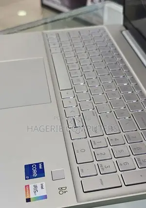 New Laptop HP Pavilion 17z 8GB Intel Core I7 SSD 512GB