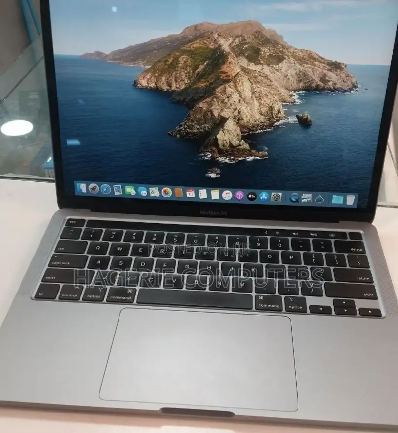 New Laptop Apple MacBook Pro 2020 16GB Apple M1 Pro SSD 512GB
