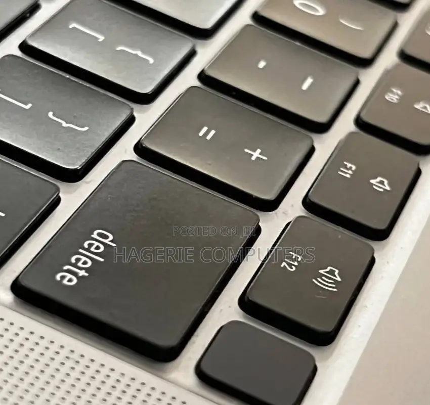 New Laptop Apple MacBook Air 2020 M1 8GB Intel Core I3 SSD 256GB