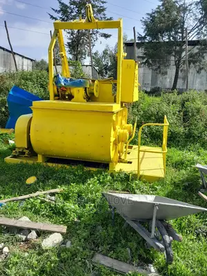 ብሎኬት መምረቻ ማሽን Block Making Machine